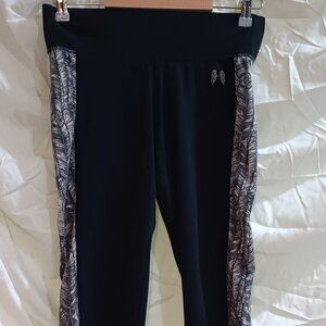 Victoria Secret Capri Leggings Ladies Small Black and white Side Dtl Activewear